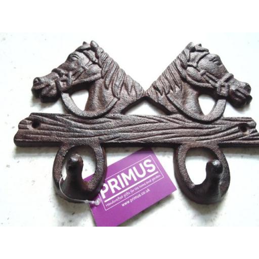 Primus 2 horse head coat hook